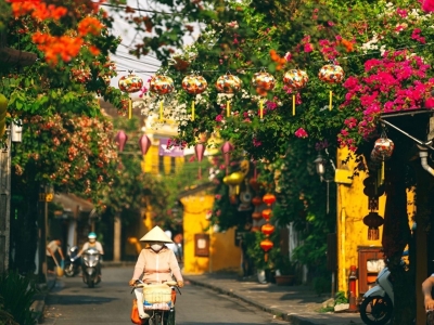 EXPLORE VIETNAM CENTRAL HERITAGE 5-DAY 4-NIGHT TOUR PACKAGE