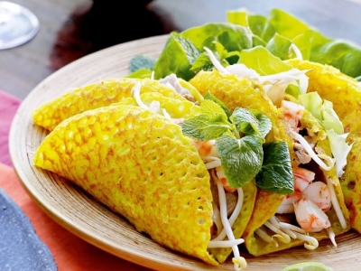 Hue Walking Food Tour  Group Tour ( Max 12 pax)