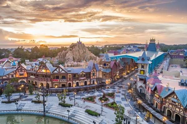 DISCOVER VINWONDERS PHU QUOC – THE LARGEST THEME PARK IN VIETNAM FOR MEMORABLE SUMMER