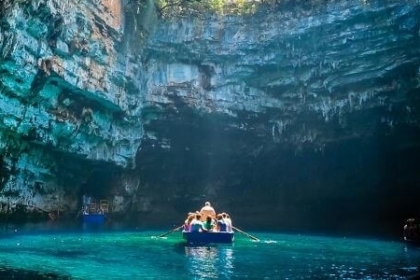 KHÁM PHÁ ĐỘNG THIÊN ĐƯỜNG 1 NGÀY KHÁM PHÁ ĐỘNG THIÊN ĐƯỜNG 1 NGÀY