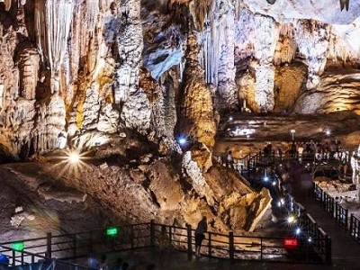 KHÁM PHÁ ĐỘNG THIÊN ĐƯỜNG 1 NGÀY KHÁM PHÁ ĐỘNG THIÊN ĐƯỜNG 1 NGÀY