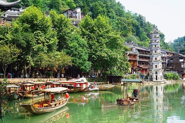 tour-phuong-hoang-co-tran-gia-re