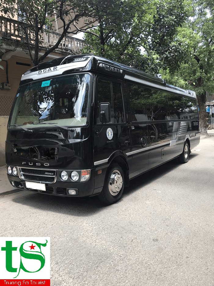 xe-vip-limousine-17-ghe-da-nang