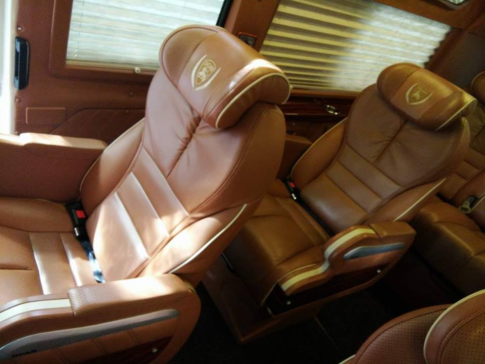 Xe Dcar Limousine cho thuê tại Đà Nẵng 2