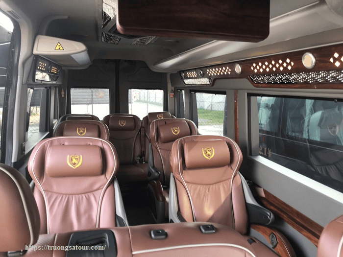 bang-gia-thue-xe-solati-limousine-ta-da-nang%20(4)
