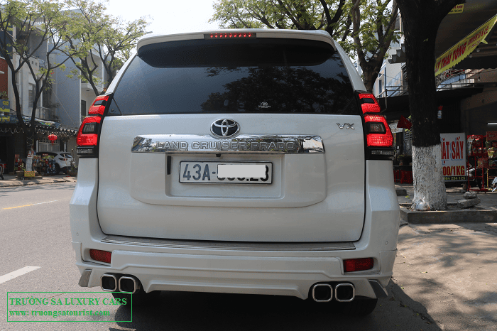 cho-thue-xe-7-cho-toyota-land-cruiser-tai-da-nang-(4)