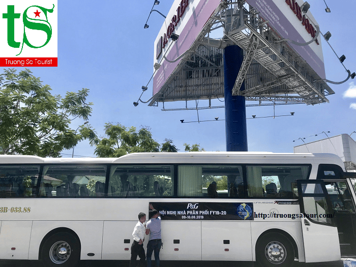 cho-thue-xe-VIP-cao-cap-gia-re-da-nang%20(1)