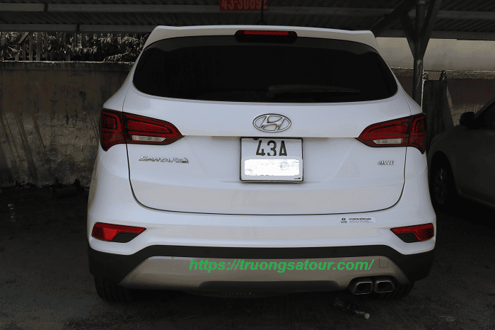 cho-thue-xe-hyundai-santafe-tai-da-nang%20(3)