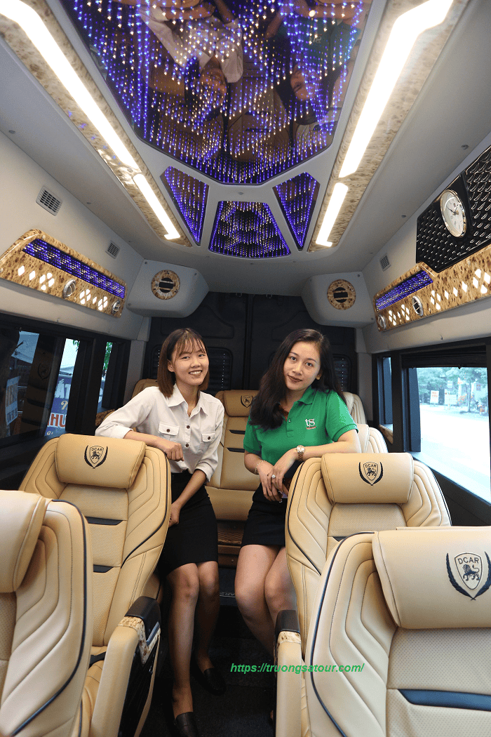 cho-thue-xe-hyundai-solati-limousine-12ghe-da-nang-di-hue%20(3)