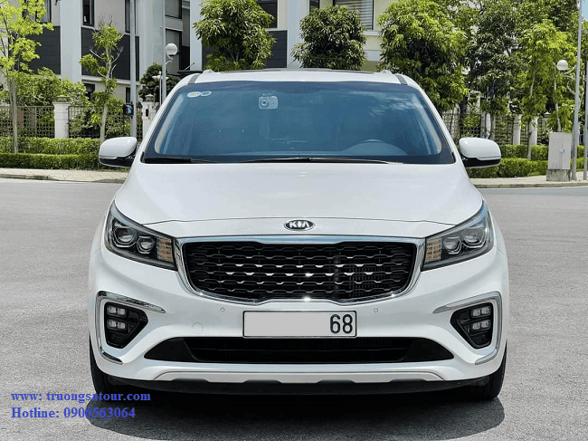 cho-thue-xe-kia-sedona-7-cho-di-quy-nhon-(4)