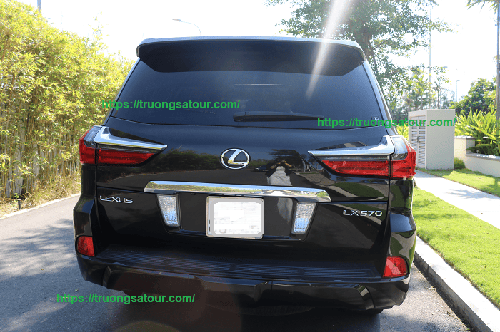 cho-thue-xe-lexus-LX570-don-tien-san-bay-tai-da-nang%20(4)