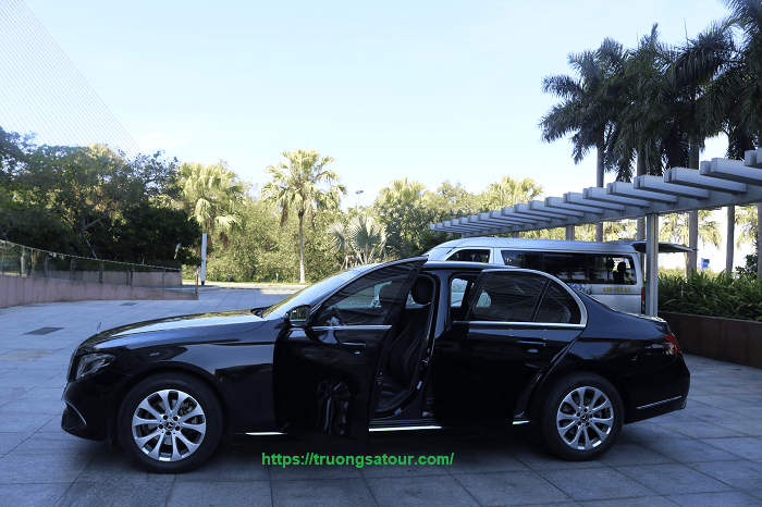 cho-thue-xe-mercedes-4cho-vip-nhat-hue%20(3)
