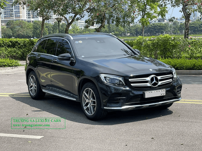 cho-thue-xe-mercedes-benz-glc-300-tai-da-nang-gia-re-(3)