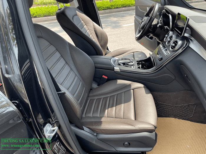 cho-thue-xe-mercedes-benz-glc-300-tai-da-nang-gia-re-(4)