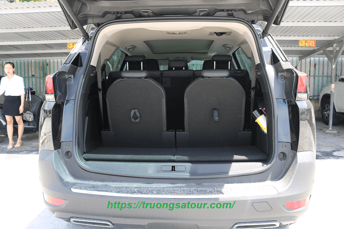 cho-thue-xe-peugeot-doi-moi-tai-da-nang%20(4)
