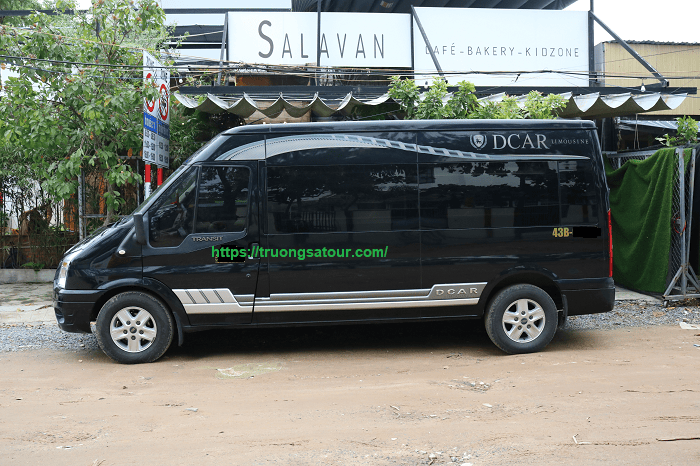 thue-xe-dcar-limousine-VIP-nhat-da-nang-hoi-an-hue%20(1)