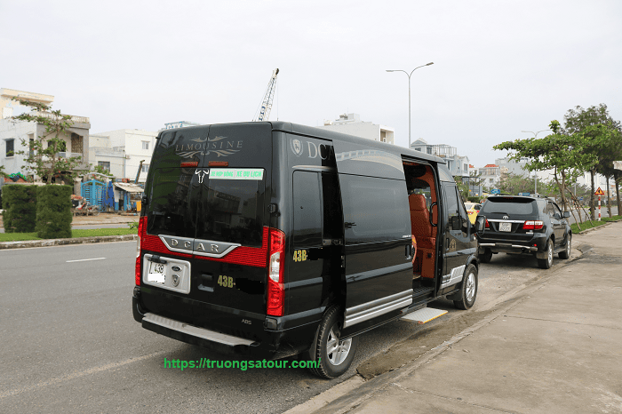 thue-xe-dcar-limousine-VIP-nhat-da-nang-hoi-an-hue%20(3)
