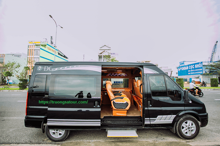 thue-xe-dcar-limousine-hoi-an-di-hue-gia-re%20(1)