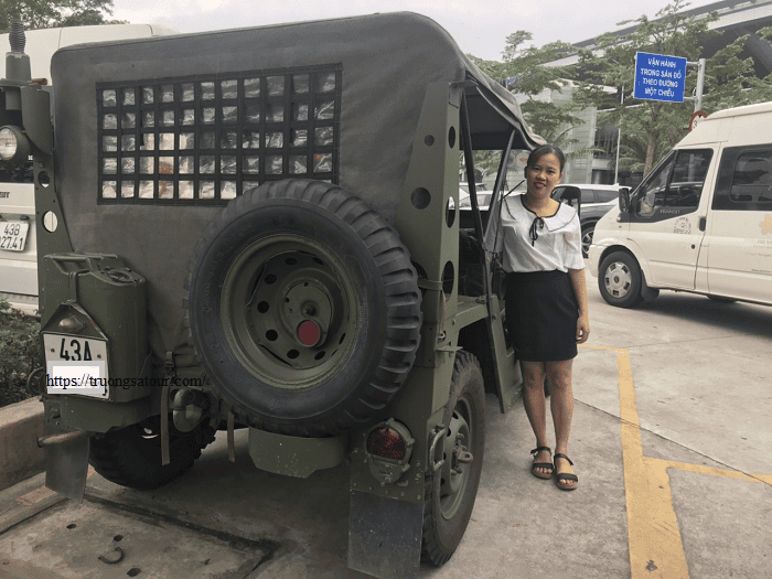 thue-xe-jeep-du-lich-da-nang%20(4)