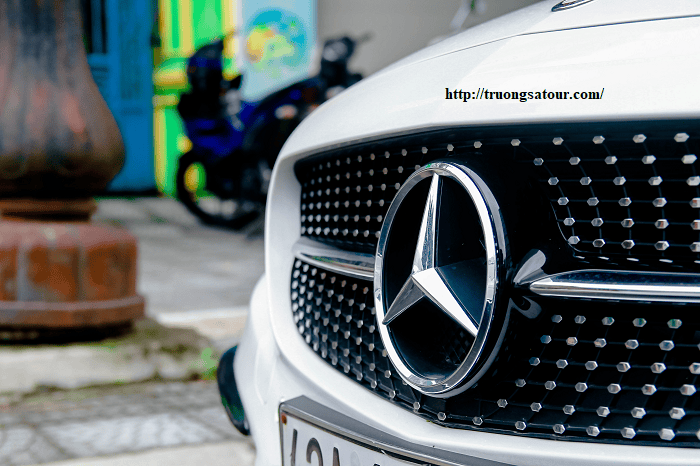 thue-xe-mercedes-dam-cuoi-da-nang%20(2)