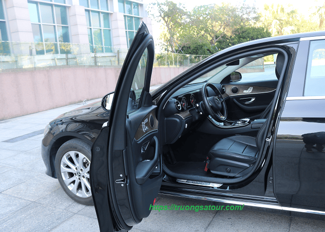 thue-xe-mercedes-di-hue-tu-da-nang%20(3)