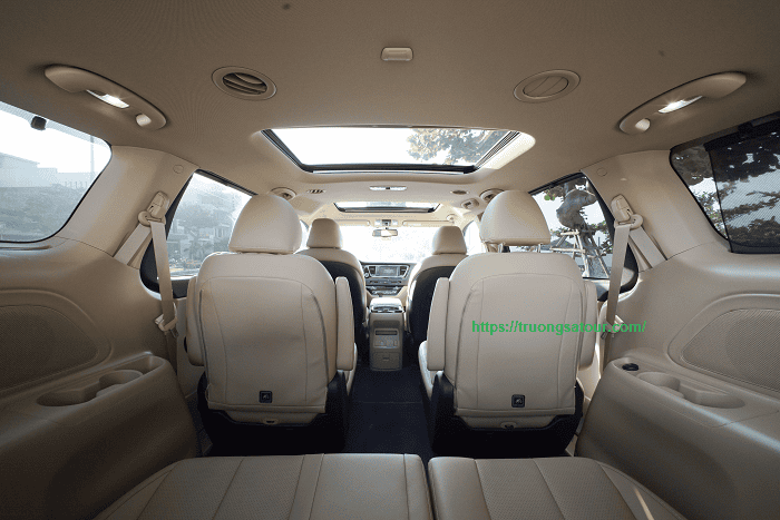 thue-xe-sedona-hoi-an-di-hue-gia-re%20(1)