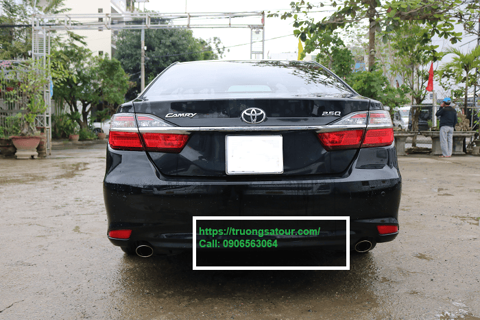 thue-xe-vip-4cho-tai-hue%20(2)