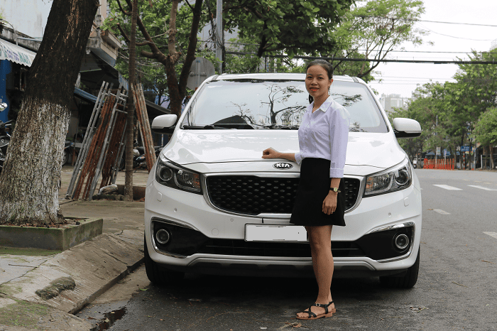 thue-xe-vip-7cho-hang-sang-tai-da-nang%20(3)