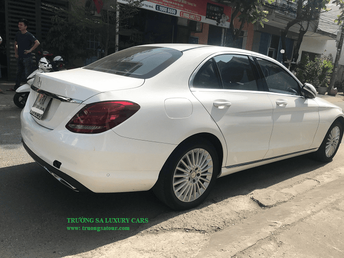 xe-mercedes-benz-c200-cho-thue-tai-da-nang-hoi-an-(1)