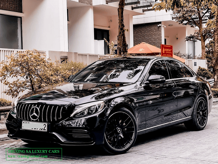 xe-mercedes-benz-c200-cho-thue-tai-da-nang-hoi-an-(4)
