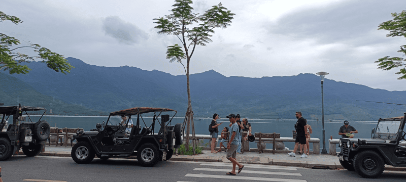 下来请你们跟长沙公司体验这个景点：