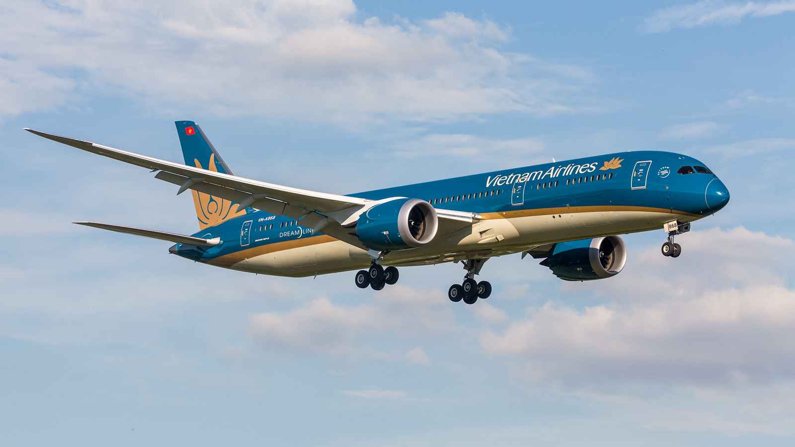 ve-may-bay-vietnam-airline 