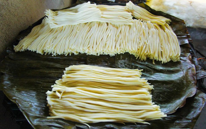 Cao-lau-hoi-an-du-lich-hoi-an-da-nang