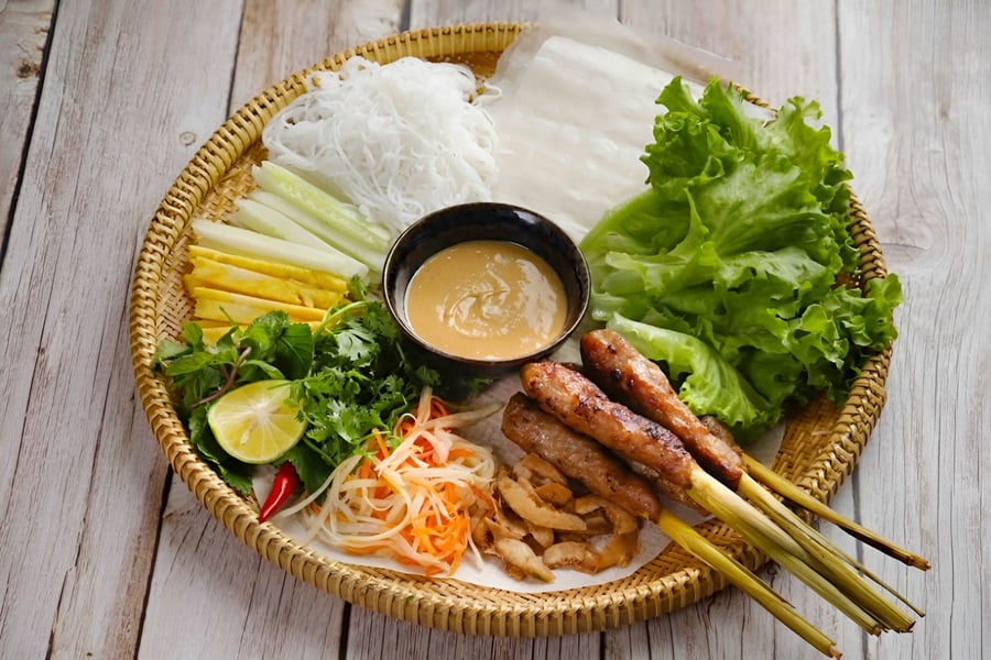 banh trang cuon thit nuong