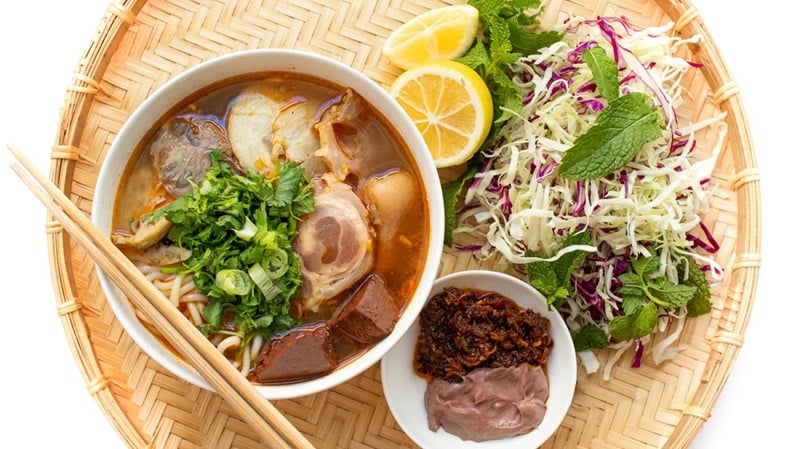 Hue-tour-cuisine 