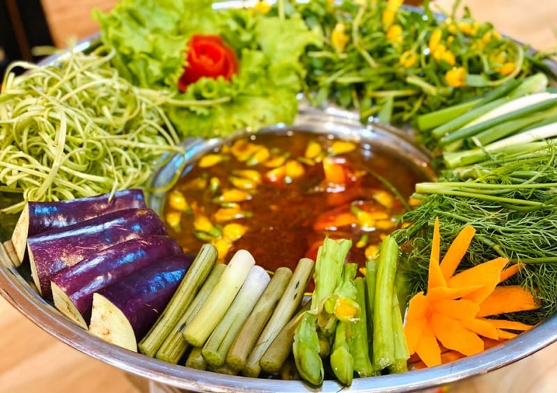 Specialties of Western river cuisine 