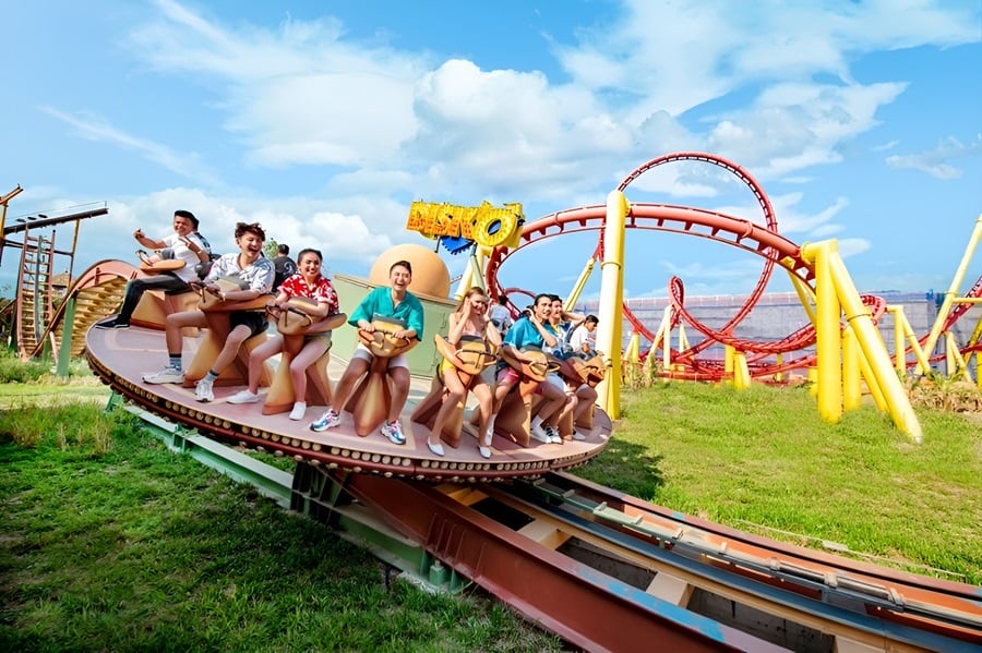 adventure world