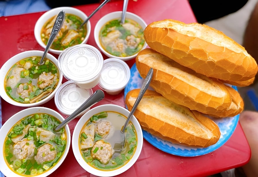 banh mi xiu mai