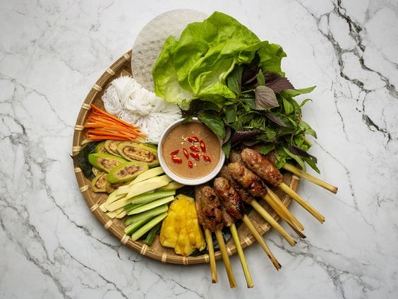 HUE EVENING FOODIE CYCLO TOUR