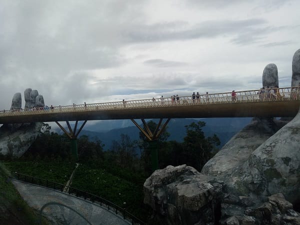 岘港岘港巴拿山一日游