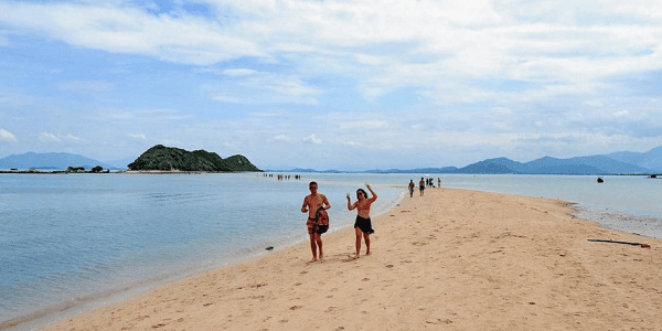 “CON ĐƯỜNG TRÊN BIỂN” ĐIỆP SƠN