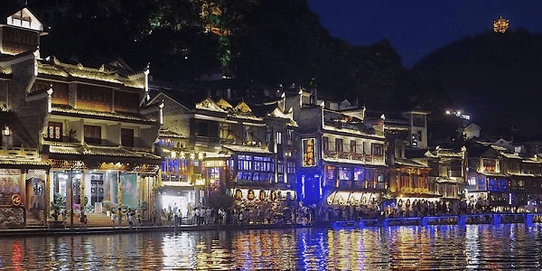 PHƯỢNG HOÀNG CỔ TRẤN - TRƯƠNG GIA GIỚI 5N4D