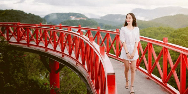 VUI TẾT TẠI THÀNH PHỐ NGÀN HOA