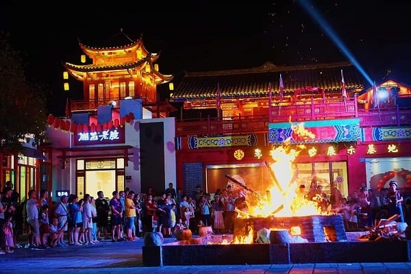 TOUR PHƯỢNG HOÀNG CỔ TRẤN 6N5D UY TÍN TẠI ĐÀ NẴNG
