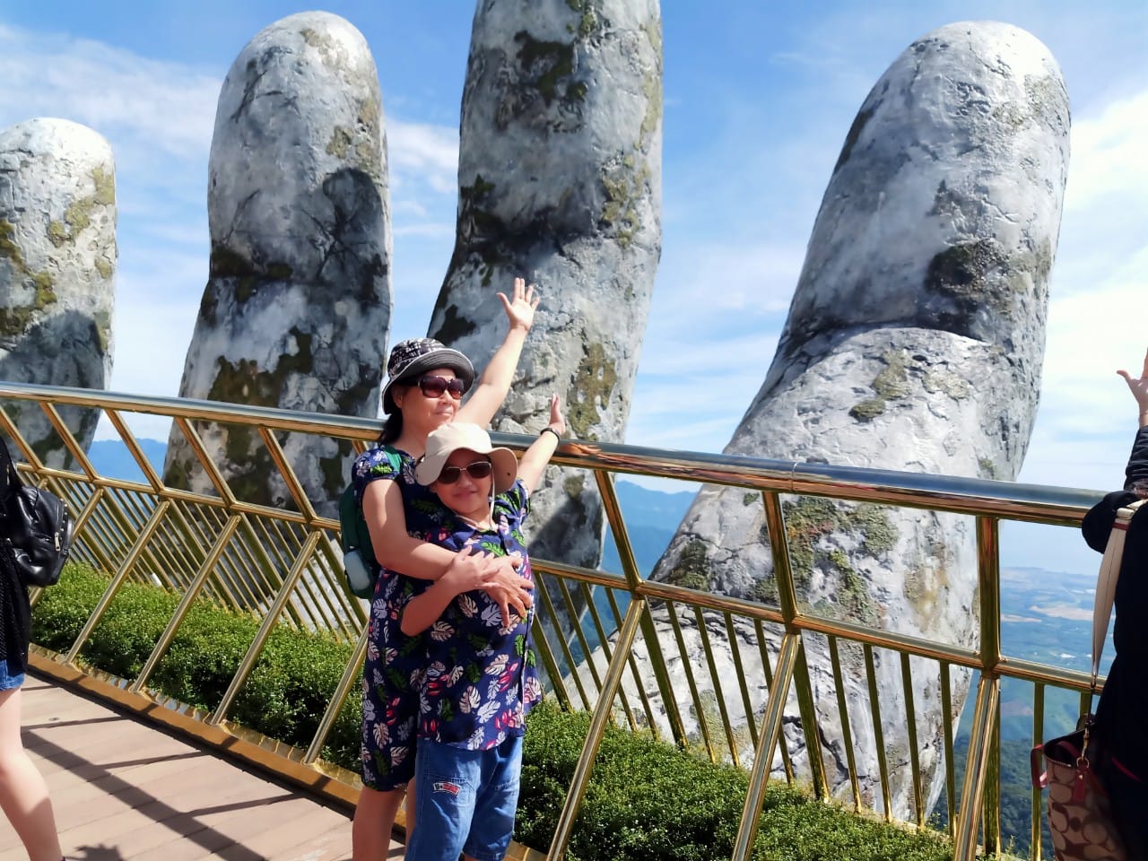 TOUR HÀ NỘI - ĐÀ NẴNG 3N2Đ TRỌN GÓI