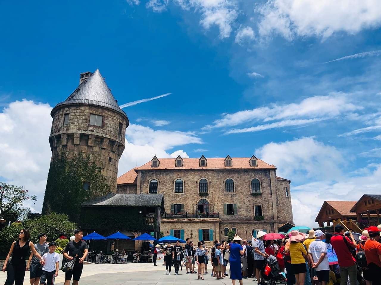 TOUR HÀ NỘI - ĐÀ NẴNG 3N2Đ TRỌN GÓI
