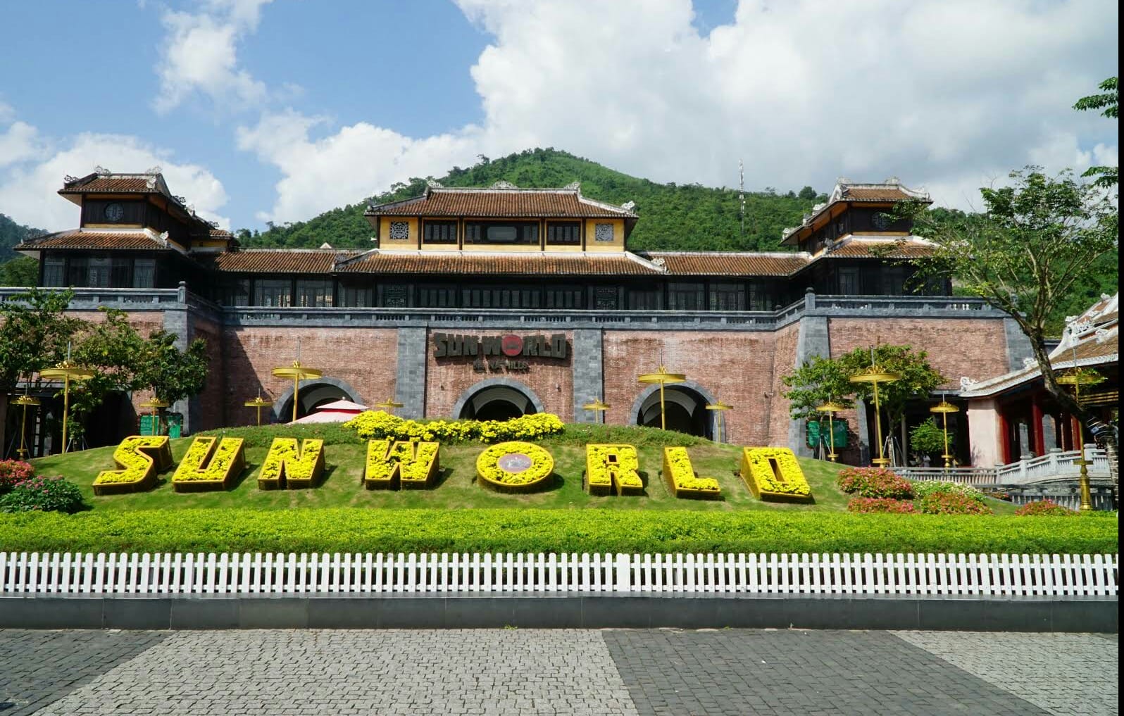 DU LỊCH ĐÀ NẴNG - HỘI AN - HUẾ 4N3Đ