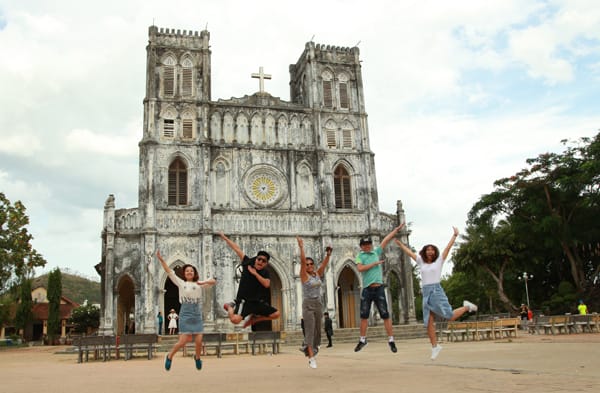 CHECK IN PHIM TRƯỜNG