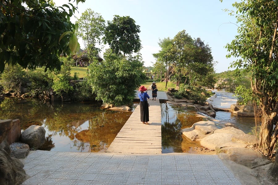TOUR GHÉP BẠCH MÃ VILLAGE 1 NGÀY