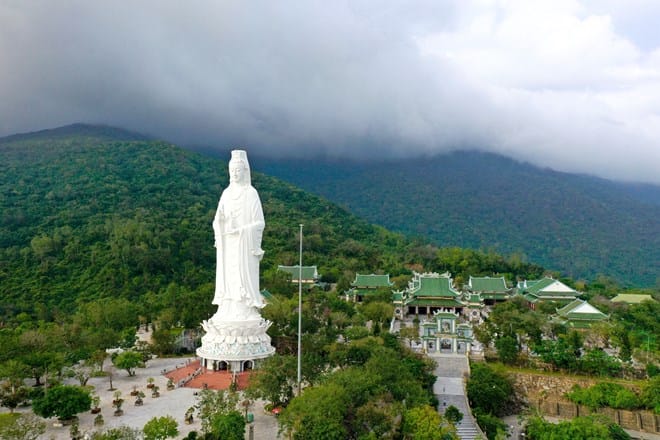 岘港- 山茶半岛(猴子山)-灵应寺 - 五行山 - 会安 1天之游(跟团旅游)
